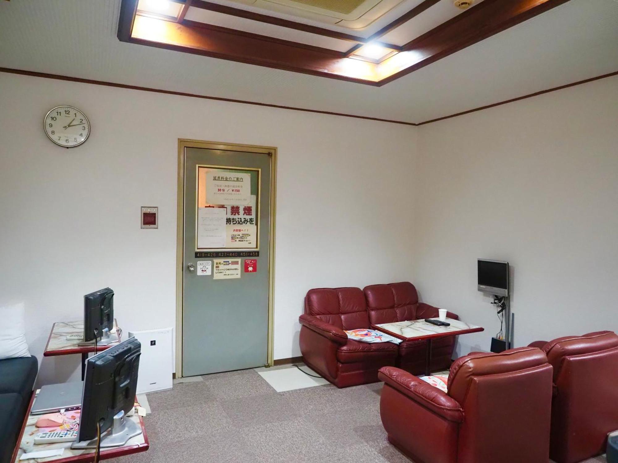 Capsule Hotel Block Room Tokyo Bagian luar foto