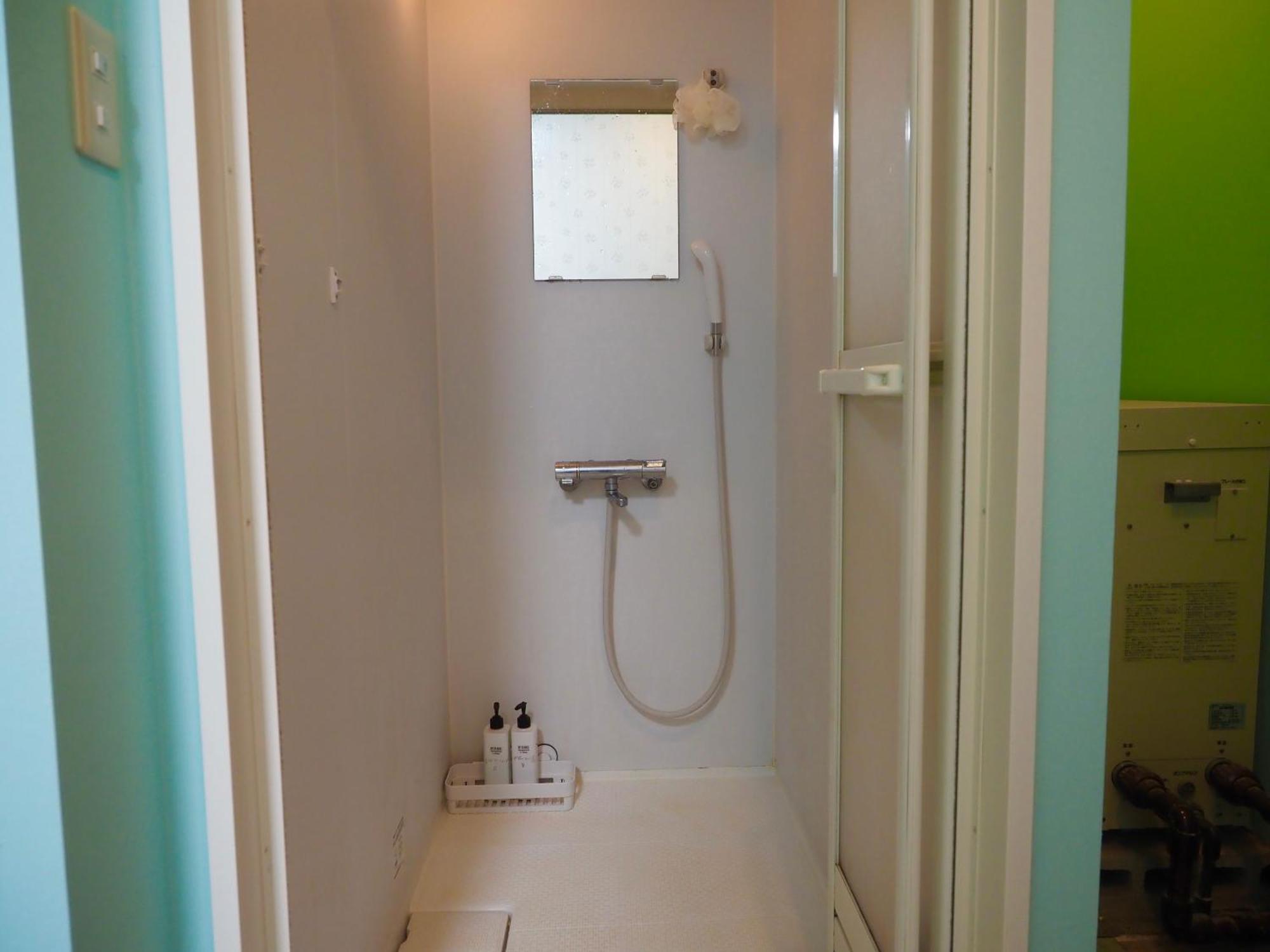 Capsule Hotel Block Room Tokyo Bagian luar foto