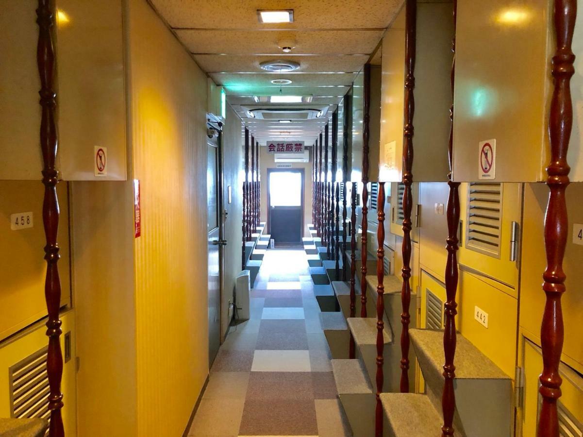 Capsule Hotel Block Room Tokyo Bagian luar foto